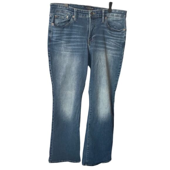 Lucky Brand size 14/32 Sweet Boot cut jeans. - Picture 1 of 6